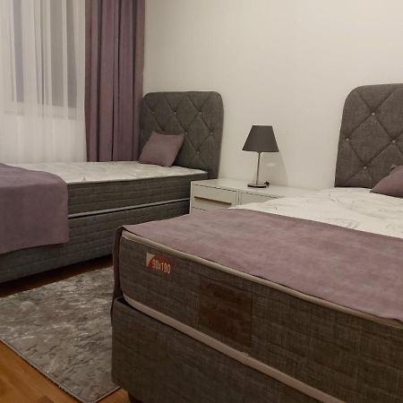 Luxury Apartment Iva II Szkopje Kültér fotó