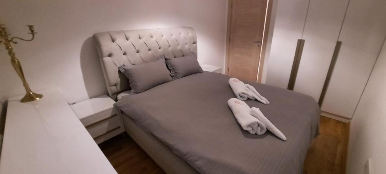 Luxury Apartment Iva II Szkopje Kültér fotó