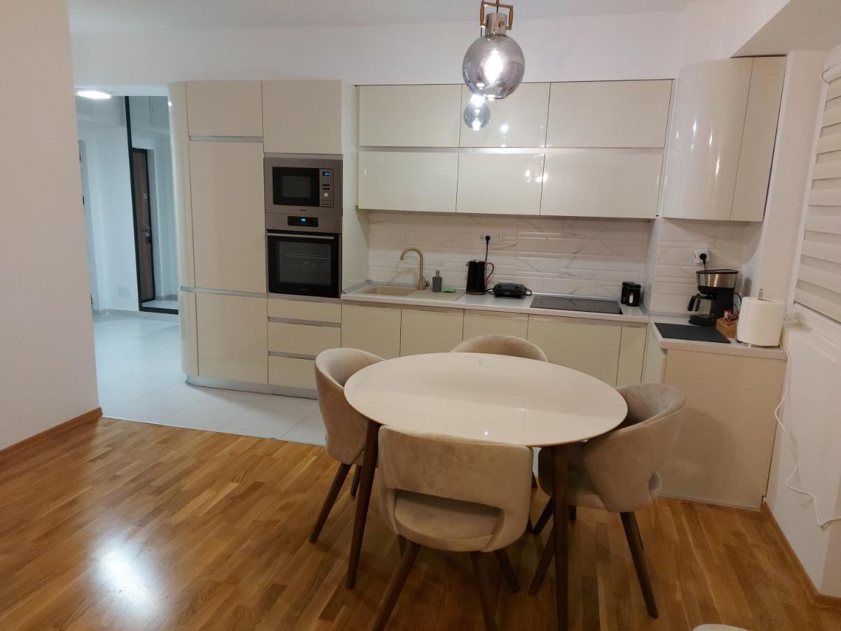 Luxury Apartment Iva II Szkopje Kültér fotó